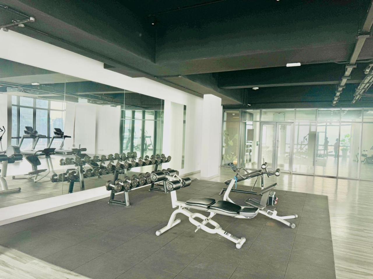 Crown Suites The Manor Klcc Kuala Lumpur City Center מראה חיצוני תמונה